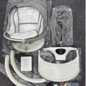 CADEIRA DE BALANCO AUTOMATICA COM ESTRUTURA EM METAL E TECIDO LAVAVEL