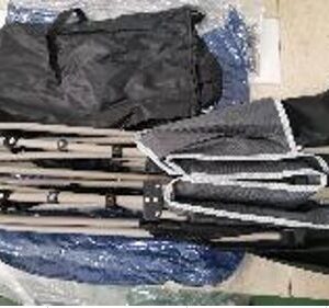 CERCADINHO INFANTIL DOBR&Aacute;VEL COM ESTRUTURA EM A&Ccedil;O TUBULAR REVESTIDO EM TECIDO SINT&Eacute;TICO DE POLI&Eacute;STER E PAIN&Eacute;IS LATERAIS EM TELA RESPIR&Aacute;VEL