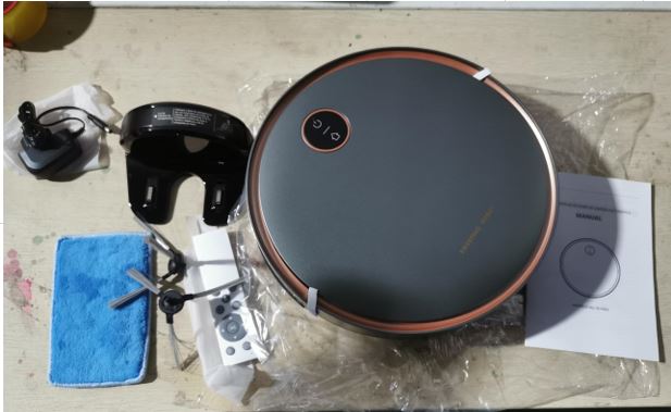 ASPIRADOR DE PÓ ROBOTIZADO PARA USO DOMESTICO, RECARREGAVEL, DESTINADO A VARRIÇÃO, ASPIRAÇÃO E PASSAGEM DE PANO PARA LIMPEZA DE PISOS = HC-MLYTX-T437-S-1