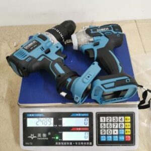 KIT DE FERRAMENTAS COM MOTOR ELÉTRICO PORTÁTEIS COM FUNCIONAMENTO A BATERIA