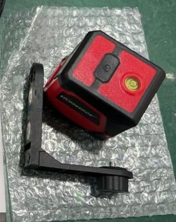 NÍVEL A LASER DE 16 LINHAS CRUZADAS (AUTO NIVELADOR HORIZONTAL E VERTICAL)