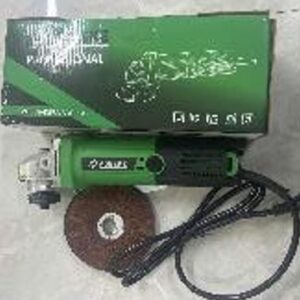 ESMERILHADEIRA ANGULAR PORTATIL COM FUNCIONAMENTO ELETRICO, 500W DE POTENCIA, ACOMPANHA ALCA LATERAL, CHAVE DE MONTAGEM, DISCO DE CORTE E 1 MANUAL DE INSTRUCOES