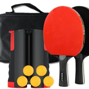 KIT PARA PRATICA DE PING PONG CONTENDO PAR DE RAQUETES EM MADEIRA COM REVESTIMENTO EMBORRACHADO, REDE PARA MESA DE PING PONG E 3 BOLINHAS EM PLASTICO ACONDICIONADOS EM BOLSA DE TRANSPORTE