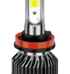 LAMPADA LED AUTOMOTIVA, MODELO G1-H1, PARA FAROL DE VEICULOS, OPERANDO EM TENSAO 12V/24V DC, POTENCIA NOMINAL DE 30W (INICIAL) E 28W (REGIME ESTAVEL), EQUIPADA COM CHIP LED TIPO 3570, FLUXO LUMINOSO DE ATE 3200 LUMENS, TEMPERATURA DE COR APROXIMADA DE 6500K, INDICE DE REPRODUCAO DE COR (CRI) 70. CORPO EM MATERIAL METALICO COM SISTEMA DE DISSIPACAO DE CALOR, DIAMETRO DO CORPO DE APROXIMADAMENTE 32.5MM E ALTURA DE 79MM, MARCA CCLOT