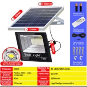 REFLETOR LED SOLAR PORTATIL, COM PAINEL SOLAR INTEGRADO, CORPO EM MATERIAL PLASTICO E METAL, EQUIPADO COM MULTIPLOS LEDS DE ALTA INTENSIDADE, COM BATERIA RECARREGAVEL INTERNA, POTENCIA APROXIMADA DE 200W, COM SUPORTE AJUSTAVEL E ALCA PARA TRANSPORTE, TEMPO DE CARREGAMENTO SOLAR APROXIMADO DE 6 A 8 HORAS, AUTONOMIA DE ATE 10 HORAS, UTILIZADO PARA ILUMINACAO DE AREAS EXTERNAS