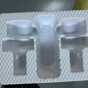EMBALAGEM VAZIA SENDO ENCARTE DE PLASTICO